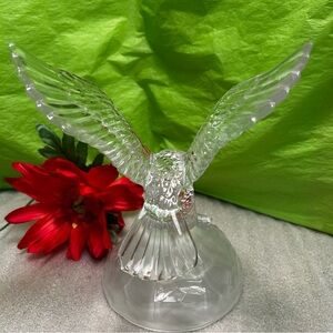 Elegant Crystal Bald Eagle Figurine